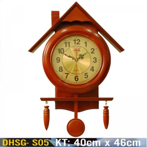 Đồng hồ treo tường gỗ hình mái nhà  DHSG- S05