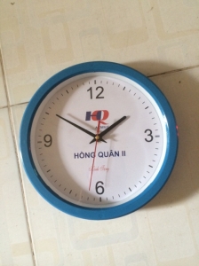 Đồng hồ treo tường tròn 25.5cm x 25.5cm